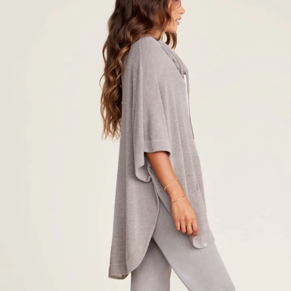 BAREFOOT DREAMS CozyChic Ultra Lite Weekend Poncho in Nickel - Picture 2 of 6